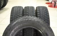 зимние шины Зимние шины Шины б/у 185/70 R14 Bridgestone Blizzak VRX Комплект 4шт. 88S
