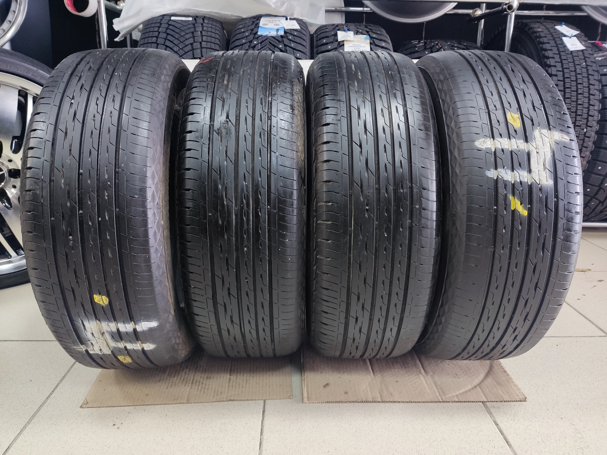 Шины б/у 205/55 R16 Bridgestone Regno gr-xt 91V Износ 20% (5мм) 2014 г.в.  Япония Комплект 4 шт. 205/55 R16 в Красноярске || Шинный двор