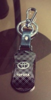 Брелок для ключей Toyota (кожа +металл +стекло) 3342