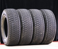 зимние шины Зимние шины Шины б/у 265/70 R17 Bridgestone Blizzak DMZ-3 Комплект 4шт.
