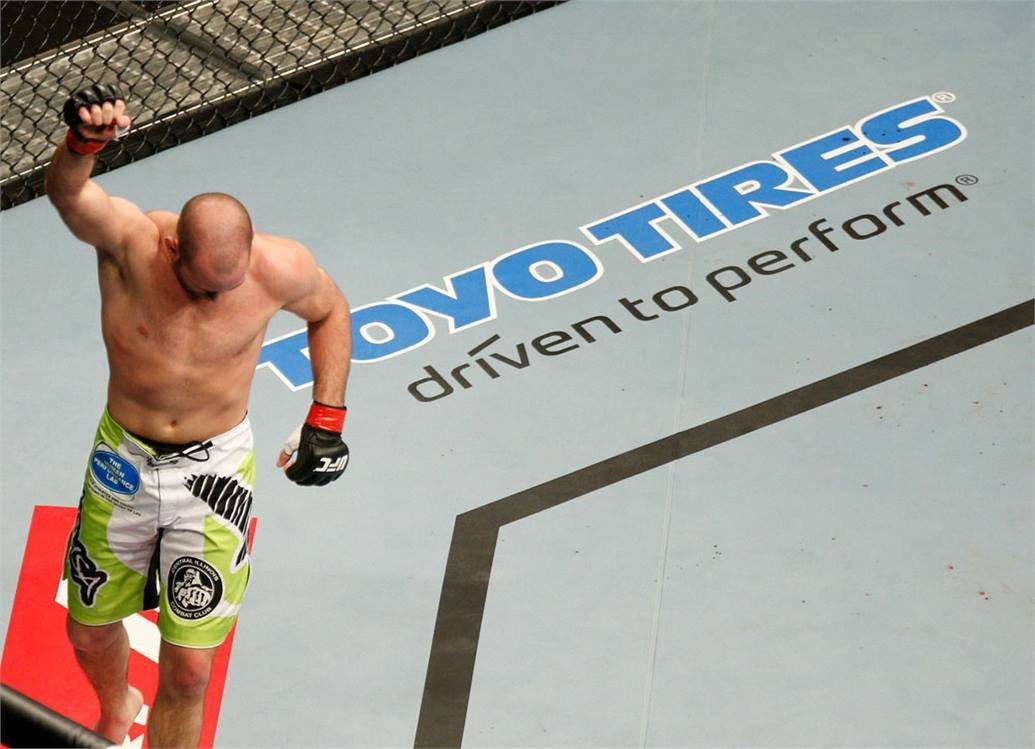 Toyo Tires задействовала бойцов UFC в новой рекламе своих шин.